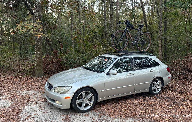 IS300 with roof rack and bike